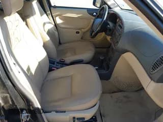 ✅ 2000 Saab 9-3 SE • VIN: YS3DF58K2Y2047641 • Lot: 43754921. Wystawiony na IAAI z przebiegiem 252 983 mil. Bezpłatny archiwum sprzedaży aukcyjnych z USA i szczegółowy raport historii pojazdu na DreamBid. Zdjęcie 5.