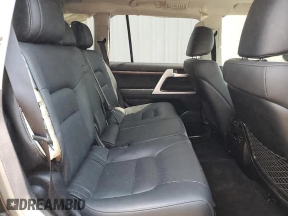 ✅ 2021 Toyota Land Cruiser • VIN: JTMCY7AJ0M4104637 • Lot: 59397013. Listed on Copart with 27,814 mi. Free auction sales archive from the USA and detailed vehicle history report at DreamBid. Image 11.