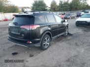 ✅ 2017 Toyota RAV4 XLE • VIN: 2T3RFREV3HW571164 • Лот: 43515669. Опубликован ранее на IAAI с пробегом 140 443 миль. Бесплатный доступ к архиву аукционных продаж из США и подробный отчёт об истории автомобиля на DreamBid. Изображение 4.