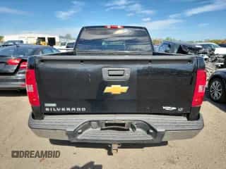 2012 Chevrolet Silverado 1500 LT z VIN 1GCPKSE76CF105962, wystawiony jako Copart lot #81995945 z przebiegiem 141 851 mil mil oraz Czysty tytuł • Clean title. Historia ofert i sprzedaży dostępna na DreamBid. Obrazek 6.