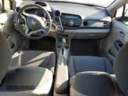 ✅ 2011 Honda Insight LX • VIN: JHMZE2H56BS009733 • Лот: 81739645. Опубликован ранее на Copart с пробегом 180 744 миль. Бесплатный доступ к архиву аукционных продаж из США и подробный отчёт об истории автомобиля на DreamBid. Изображение 8.