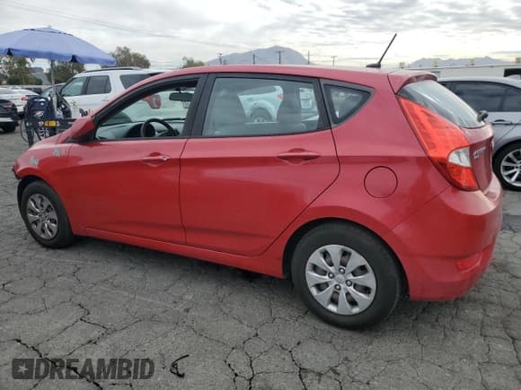 ✅ 2017 Hyundai Accent SE • VIN: KMHCT5AE7HU312697 • Lot: 81849554. Wystawiony na Copart z przebiegiem 117 120 mil. Bezpłatny archiwum sprzedaży aukcyjnych z USA i szczegółowy raport historii pojazdu na DreamBid. Zdjęcie 2.