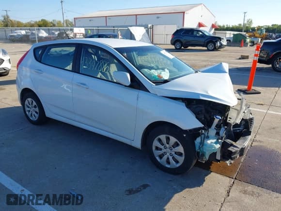 ✅ 2017 Hyundai Accent SE • VIN: KMHCT5AE6HU338434 • Лот: 43397886. Опубликован ранее на IAAI с пробегом 140 361 миль. Бесплатный доступ к архиву аукционных продаж из США и подробный отчёт об истории автомобиля на DreamBid. Изображение 1.