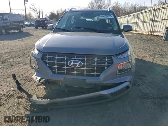 ✅ 2021 Hyundai Venue SEL • VIN: KMHRC8A38MU100167 • Lot: 45690035. Listed on Copart with 35,104 mi. Free auction sales archive from the USA and detailed vehicle history report at DreamBid. Image 12.