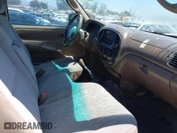 ✅ 2003 Toyota Tundra • VIN: 5TBJN32103S362417 • Лот: 42820752. Опубликован ранее на IAAI с пробегом 449 128 миль. Бесплатный доступ к архиву аукционных продаж из США и подробный отчёт об истории автомобиля на DreamBid. Изображение 5.