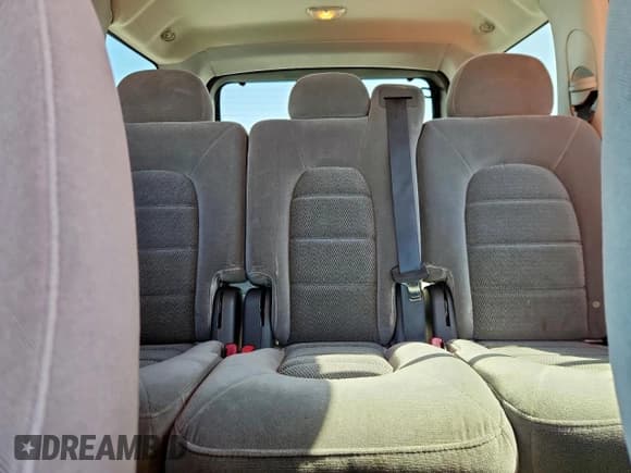 ✅ 2004 Ford Explorer XLT • VIN: 1FMZU63K44UB33639 • Лот: 86267095. Опубликован ранее на Copart с пробегом 256 069 миль. Бесплатный доступ к архиву аукционных продаж из США и подробный отчёт об истории автомобиля на DreamBid. Изображение 10.