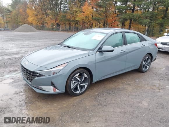 ✅ 2022 Hyundai Elantra SEL • VIN: KMHLN4AG4NU339597 • Lot: 43586652. Listed on IAAI with 27,361 mi. Free auction sales archive from the USA and detailed vehicle history report at DreamBid. Image 19.