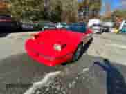 1990 Chevrolet Corvette z VIN 1G1YY2385L5119459, wystawiony jako Copart lot #91656435 z przebiegiem 51 537 mil mil oraz Czysty tytuł • Clean title. Historia ofert i sprzedaży dostępna na DreamBid. Obrazek 2.