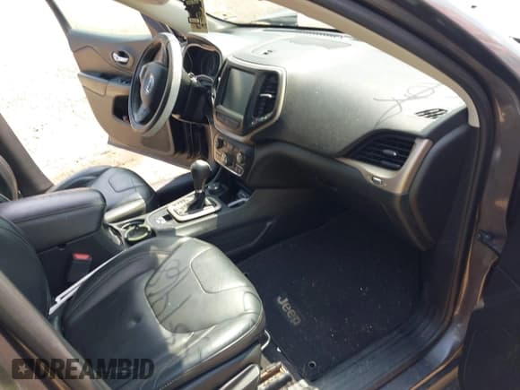 ✅ 2016 Jeep Cherokee Limited • VIN: 1C4PJMDS0GW317363 • Lot: 42539968. Wystawiony na IAAI z przebiegiem 57 256 mil. Bezpłatny archiwum sprzedaży aukcyjnych z USA i szczegółowy raport historii pojazdu na DreamBid. Zdjęcie 5.