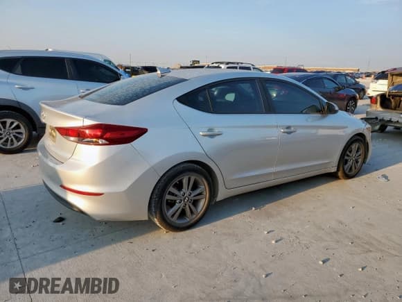 ✅ 2018 Hyundai Elantra SEL • VIN: 5NPD84LF0JH269847 • Lot: 71899565. Listed on Copart with 81,808 mi. Free auction sales archive from the USA and detailed vehicle history report at DreamBid. Image 3.
