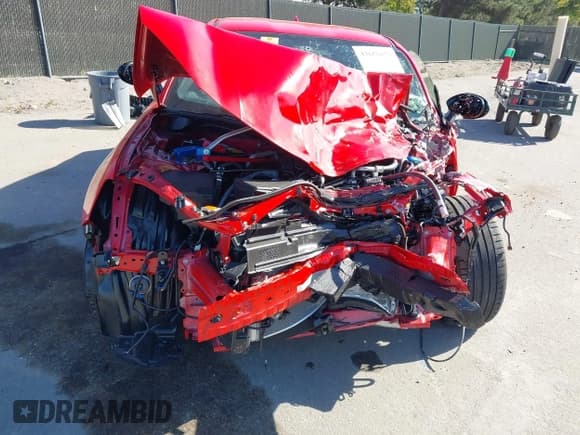 ✅ 2025 Toyota 86 Premium • VIN: JF1ZNBE14S8758293 • Lot: 43656673. Listed on IAAI with 1,044 mi. Free auction sales archive from the USA and detailed vehicle history report at DreamBid. Image 12.