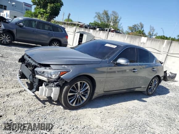 ✅ 2019 Infiniti Q50 Signature Edition • VIN: JN1EV7AR8KM555936 • Lot: 57298395. Listed on Copart with 92,352 mi. Free auction sales archive from the USA and detailed vehicle history report at DreamBid. Image 1.