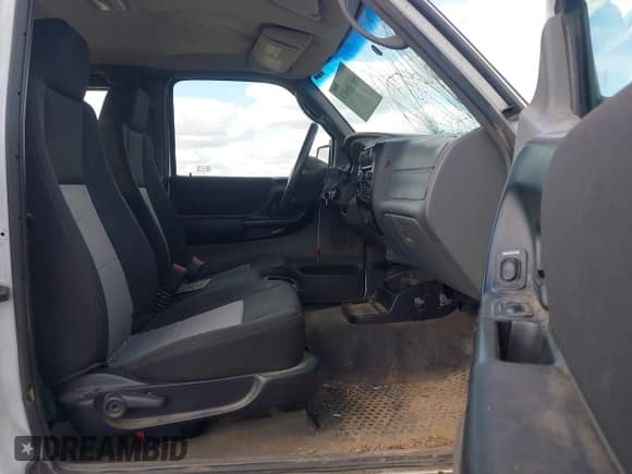 ✅ 2006 Ford Ranger XLT • VIN: 1FTZR45EX6PA49831 • Lot: 43138413. Wystawiony na IAAI z przebiegiem Nie podano. Bezpłatny archiwum sprzedaży aukcyjnych z USA i szczegółowy raport historii pojazdu na DreamBid. Zdjęcie 5.