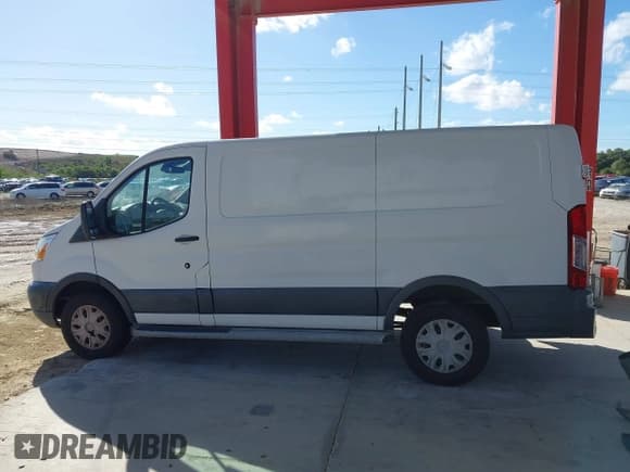 ✅ 2017 Ford Transit • VIN: 1FTYR1YM9HKB10986 • Лот: 43583834. Опубликован ранее на IAAI с пробегом 208 108 миль. Бесплатный доступ к архиву аукционных продаж из США и подробный отчёт об истории автомобиля на DreamBid. Изображение 14.