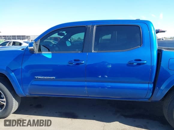 ✅ 2017 Toyota Tacoma TRD Off Road • VIN: 3TMAZ5CNXHM044689 • Lot: 43702817. Wystawiony na IAAI z przebiegiem 125 466 mil. Bezpłatny archiwum sprzedaży aukcyjnych z USA i szczegółowy raport historii pojazdu na DreamBid. Zdjęcie 14.