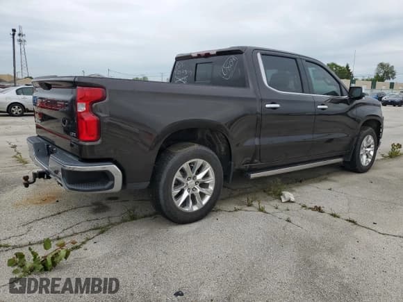 ✅ 2021 Chevrolet Silverado 1500 • VIN: MV1N3886791ND • Лот: 70760693. Опубликован ранее на Copart с пробегом 27 038 миль. Бесплатный доступ к архиву аукционных продаж из США и подробный отчёт об истории автомобиля на DreamBid. Изображение 3.