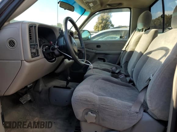 ✅ 2000 Chevrolet Silverado 1500 • VIN: 1GCEK14V0YZ306134 • Lot: 47583705. Listed on Copart with 205,843 mi. Free auction sales archive from the USA and detailed vehicle history report at DreamBid. Image 7.
