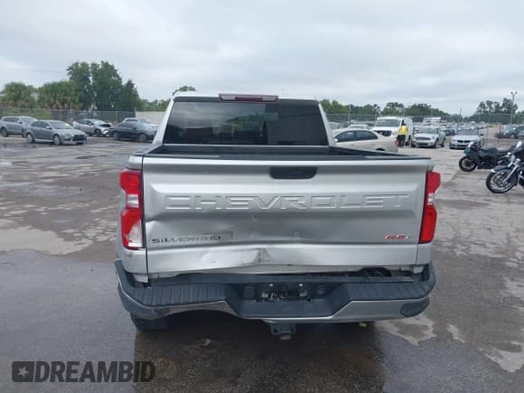 ✅ 2020 Chevrolet Silverado 1500 RST • VIN: 3GCUYEET9LG230839 • Лот: 42949586. Опубликован ранее на IAAI с пробегом 61 537 миль. Бесплатный доступ к архиву аукционных продаж из США и подробный отчёт об истории автомобиля на DreamBid. Изображение 6.