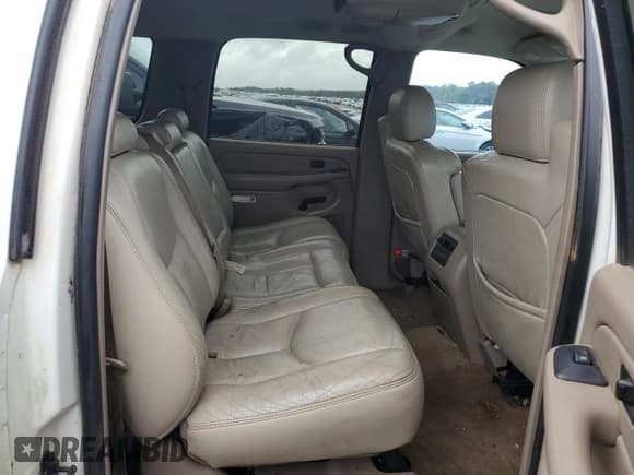 ✅ 2004 Chevrolet Suburban Z71 • VIN: 3GNFK16Z04G179696 • Лот: 81133934. Опубликован ранее на Copart с пробегом 155 451 миль. Бесплатный доступ к архиву аукционных продаж из США и подробный отчёт об истории автомобиля на DreamBid. Изображение 11.