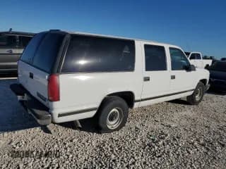 ✅ 1999 Chevrolet Suburban • VIN: 3GNEC16R7XG251720 • Lot: 81502654. Wystawiony na Copart z przebiegiem 198 335 mil. Bezpłatny archiwum sprzedaży aukcyjnych z USA i szczegółowy raport historii pojazdu na DreamBid. Zdjęcie 3.