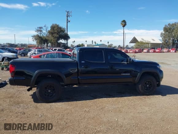 ✅ 2023 Toyota Tacoma SR5 • VIN: 3TMBZ5DNXPM037789 • Lot: 41467866. Wystawiony na IAAI z przebiegiem 26 865 mil. Bezpłatny archiwum sprzedaży aukcyjnych z USA i szczegółowy raport historii pojazdu na DreamBid. Zdjęcie 14.