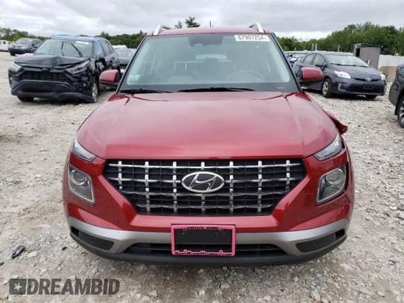 2024 Hyundai Venue SEL with VIN KMHRC8A32RU313087, listed as a Copart auction lot 67907254 with 9,966 mi miles and Salvage title. Bid and sale history available at DreamBid. Image 5.