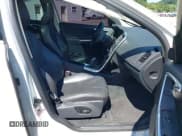 ✅ 2013 Volvo XC60 T6 • VIN: YV4902DZ4D2440564 • Lot: 39893350. Listed on IAAI with 171,624 mi. Free auction sales archive from the USA and detailed vehicle history report at DreamBid. Image 5.