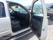 ✅ 2012 GMC Sierra 1500 SLE • VIN: 3GTP2VE74CG235903 • Lot: 43171189. Wystawiony na IAAI z przebiegiem 173 108 mil. Bezpłatny archiwum sprzedaży aukcyjnych z USA i szczegółowy raport historii pojazdu na DreamBid. Zdjęcie 5.