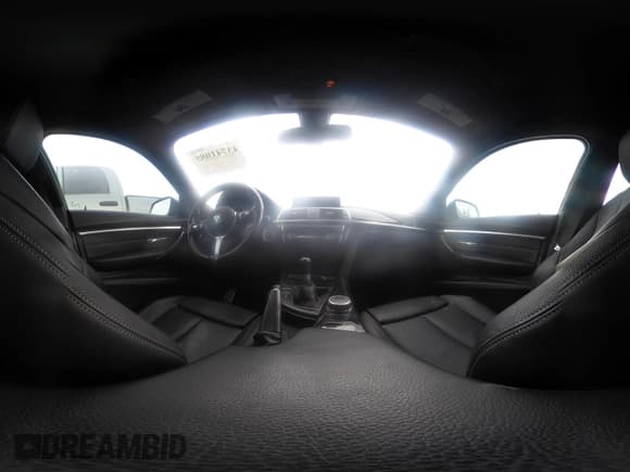 ✅ 2017 BMW 3 Series 340i xDrive • VIN: WBA8B7C39HK806640 • Lot: 43741085. Wystawiony na IAAI z przebiegiem 101 837 mil. Bezpłatny archiwum sprzedaży aukcyjnych z USA i szczegółowy raport historii pojazdu na DreamBid. Zdjęcie 21.