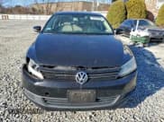 ✅ 2013 Volkswagen Jetta SE • VIN: 3VWDX7AJ0DM422055 • Лот: 95976305. Опубликован ранее на Copart с пробегом 164 265 миль. Бесплатный доступ к архиву аукционных продаж из США и подробный отчёт об истории автомобиля на DreamBid. Изображение 5.