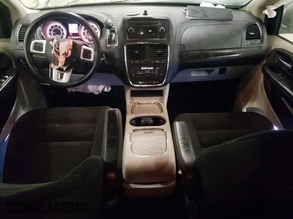 ✅ 2019 Dodge Grand Caravan Crew • VIN: 2C4RDGDG3KR571860 • Lot: 81741084. Wystawiony na Copart z przebiegiem 121 445 mil. Bezpłatny archiwum sprzedaży aukcyjnych z USA i szczegółowy raport historii pojazdu na DreamBid. Zdjęcie 8.