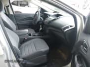 ✅ 2017 Ford Escape S • VIN: 1FMCU0F72HUE65370 • Lot: 43636390. Wystawiony na IAAI z przebiegiem 108 707 mil. Bezpłatny archiwum sprzedaży aukcyjnych z USA i szczegółowy raport historii pojazdu na DreamBid. Zdjęcie 5.