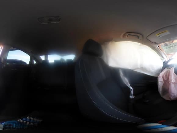 ✅ 2018 Honda Civic LX • VIN: 2HGFC2F52JH603448 • Lot: 41993802. Wystawiony na IAAI z przebiegiem 91 291 mil. Bezpłatny archiwum sprzedaży aukcyjnych z USA i szczegółowy raport historii pojazdu na DreamBid. Zdjęcie 18.