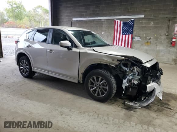 ✅ 2024 Mazda CX-5 S Select • VIN: JM3KFBBL5R0485668 • Lot: 82453945. Wystawiony na Copart z przebiegiem 9 707 mil. Bezpłatny archiwum sprzedaży aukcyjnych z USA i szczegółowy raport historii pojazdu na DreamBid. Zdjęcie 4.