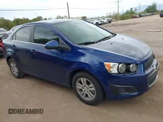 2013 Chevrolet Sonic LT с VIN 1G1JC5SH2D4244168, выставлен на аукционе IAAI как лот 43389213 с пробегом 101 695 миль миль и . История ставок и продаж доступна на DreamBid. Изображение 1.