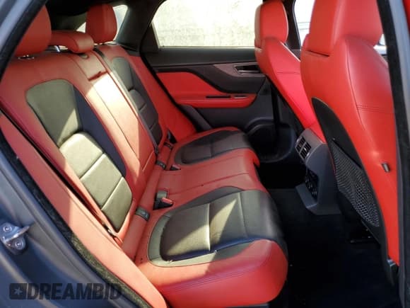 ✅ 2017 Jaguar F-Pace S • VIN: SADCM2BV0HA068170 • Lot: 49128045. Wystawiony na Copart z przebiegiem 43 359 mil. Bezpłatny archiwum sprzedaży aukcyjnych z USA i szczegółowy raport historii pojazdu na DreamBid. Zdjęcie 12.