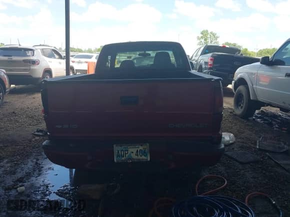 1999 Chevrolet S-10 LS Xtreme с VIN 1GCCS1940X8202979, выставлен на аукционе IAAI как лот 42558017 с пробегом 228 564 миль миль и . История ставок и продаж доступна на DreamBid. Изображение 16.