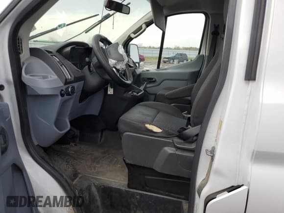 ✅ 2019 Ford Transit • VIN: 1FTYR1ZM9KKA42517 • Lot: 47355825. Listed on Copart with Not provided. Free auction sales archive from the USA and detailed vehicle history report at DreamBid. Image 7.