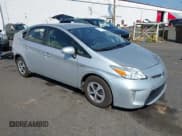 ✅ 2015 Toyota Prius Two • VIN: JTDKN3DUXF1984513 • Лот: 43105789. Опубликован ранее на IAAI с пробегом 109 652 миль. Бесплатный доступ к архиву аукционных продаж из США и подробный отчёт об истории автомобиля на DreamBid. Изображение 1.