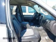 ✅ 2004 Mercury Mountaineer Convenience • VIN: 4M2ZU86W04ZJ15392 • Лот: 43120002. Опубликован ранее на IAAI с пробегом 143 852 миль. Бесплатный доступ к архиву аукционных продаж из США и подробный отчёт об истории автомобиля на DreamBid. Изображение 5.