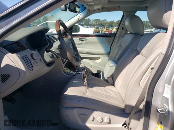 ✅ 2011 Cadillac DTS Premium Collection • VIN: 1G6KH5E68BU111311 • Лот: 82532745. Опубликован ранее на Copart с пробегом 131 029 миль. Бесплатный доступ к архиву аукционных продаж из США и подробный отчёт об истории автомобиля на DreamBid. Изображение 7.