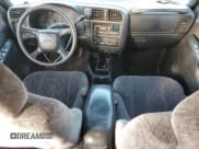 ✅ 2001 Chevrolet S-10 LS • VIN: 1GCDT13W91K231189 • Лот: 78889054. Опубликован ранее на Copart с пробегом 202 223 миль. Бесплатный доступ к архиву аукционных продаж из США и подробный отчёт об истории автомобиля на DreamBid. Изображение 8.