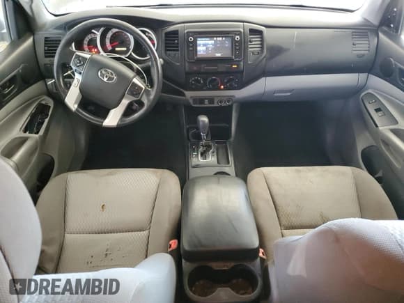 ✅ 2015 Toyota Tacoma • VIN: 5TFJX4CN5FX051640 • Лот: 62347635. Опубликован ранее на Copart с пробегом 160 209 миль. Бесплатный доступ к архиву аукционных продаж из США и подробный отчёт об истории автомобиля на DreamBid. Изображение 8.