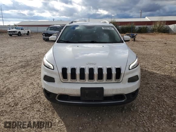 ✅ 2018 Jeep Cherokee Limited • VIN: 1C4PJMDB4JD567711 • Лот: 90991995. Опубликован ранее на Copart с пробегом 213 954 миль. Бесплатный доступ к архиву аукционных продаж из США и подробный отчёт об истории автомобиля на DreamBid. Изображение 5.