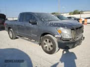 ✅ 2017 Nissan Titan S • VIN: 1N6AA1CK5HN558765 • Lot: 75213884. Wystawiony na Copart z przebiegiem 226 635 mil. Bezpłatny archiwum sprzedaży aukcyjnych z USA i szczegółowy raport historii pojazdu na DreamBid. Zdjęcie 4.