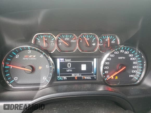 ✅ 2018 Chevrolet Silverado 2500HD LT • VIN: 1GC1KVEG2JF130975 • Lot: 44134105. Wystawiony na Copart z przebiegiem 68 105 mil. Bezpłatny archiwum sprzedaży aukcyjnych z USA i szczegółowy raport historii pojazdu na DreamBid. Zdjęcie 9.