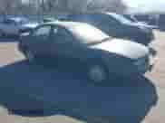 1998 Saturn SL z VIN 1G8ZF5287WZ294842, wystawiony jako IAAI lot #41726012 z przebiegiem 170 385 mil mil oraz . Historia ofert i sprzedaży dostępna na DreamBid. Obrazek 1.