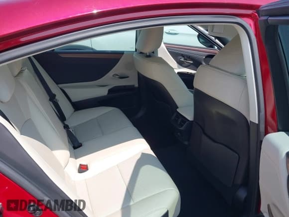 ✅ 2025 Lexus ES 350 • VIN: 58ADZ1B11SU197148 • Lot: 42372516. Wystawiony na IAAI z przebiegiem 2 487 mil. Bezpłatny archiwum sprzedaży aukcyjnych z USA i szczegółowy raport historii pojazdu na DreamBid. Zdjęcie 8.