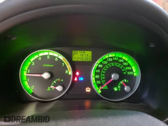 2008 Hyundai Accent L с VIN KMHCN45C78U201113, выставлен на аукционе Copart как лот 79720764 с пробегом 249 383 миль миль и Списание • Salvage title. История ставок и продаж доступна на DreamBid. Изображение 9.