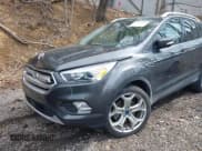 ✅ 2019 Ford Escape Titanium • VIN: 1FMCU9J99KUA43102 • Lot: 42146907. Wystawiony na IAAI z przebiegiem 91 724 mil. Bezpłatny archiwum sprzedaży aukcyjnych z USA i szczegółowy raport historii pojazdu na DreamBid. Zdjęcie 12.